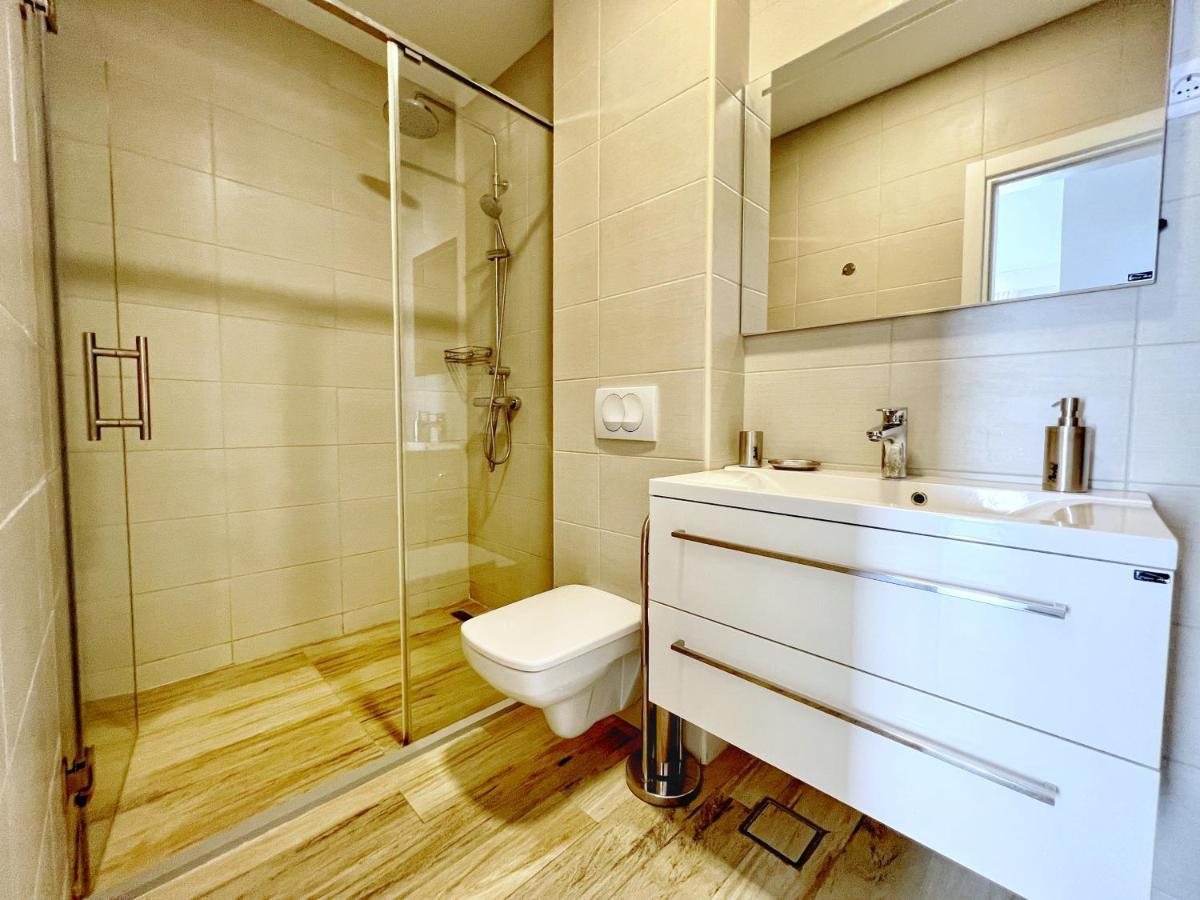 Yourhome Beach First Line Добра-Вода Экстерьер фото